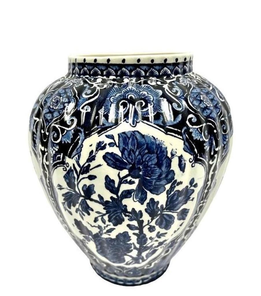 Vintage Delft Royal Sphinx Blue Floral Vase, Antiek en Kunst, Antiek | Vazen, Ophalen of Verzenden