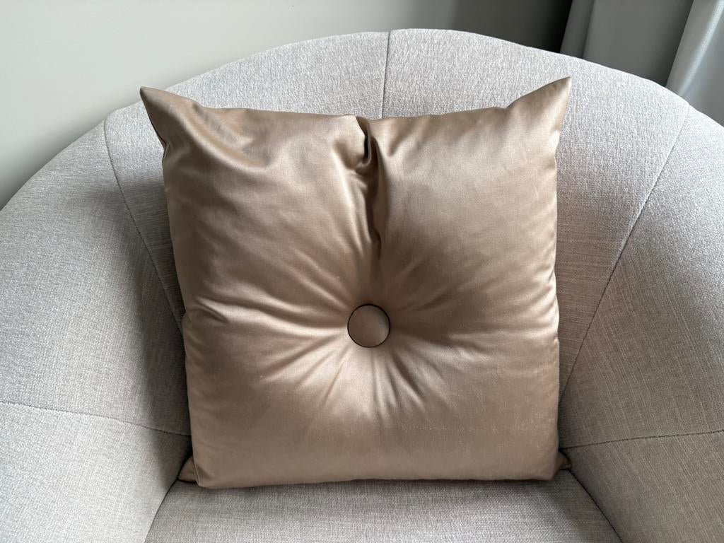 Kussen beige claudi, Ophalen of Verzenden, Zo goed als nieuw, Beige, Vierkant