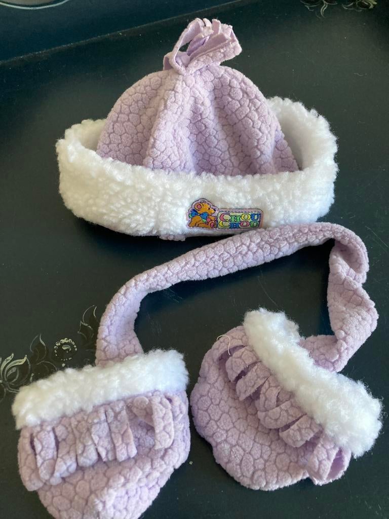 Chou chou poppen mutsje met handschoentjes, Ophalen of Verzenden, Nieuw, Babypop
