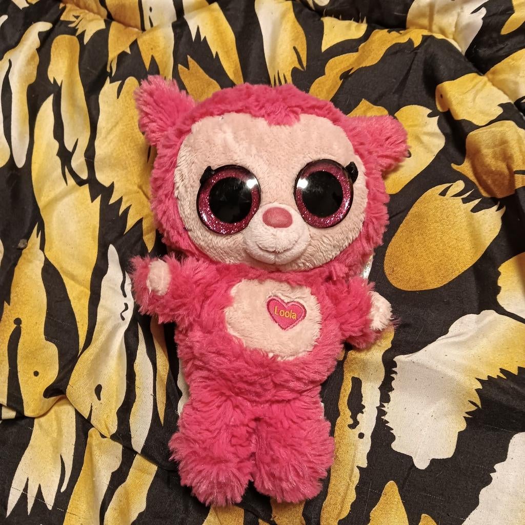 Schattige roze knuffelbeer met vleugels Loola van Minimoomis, Kinderen en Baby's, Speelgoed | Knuffels en Pluche, Gebruikt, Beer