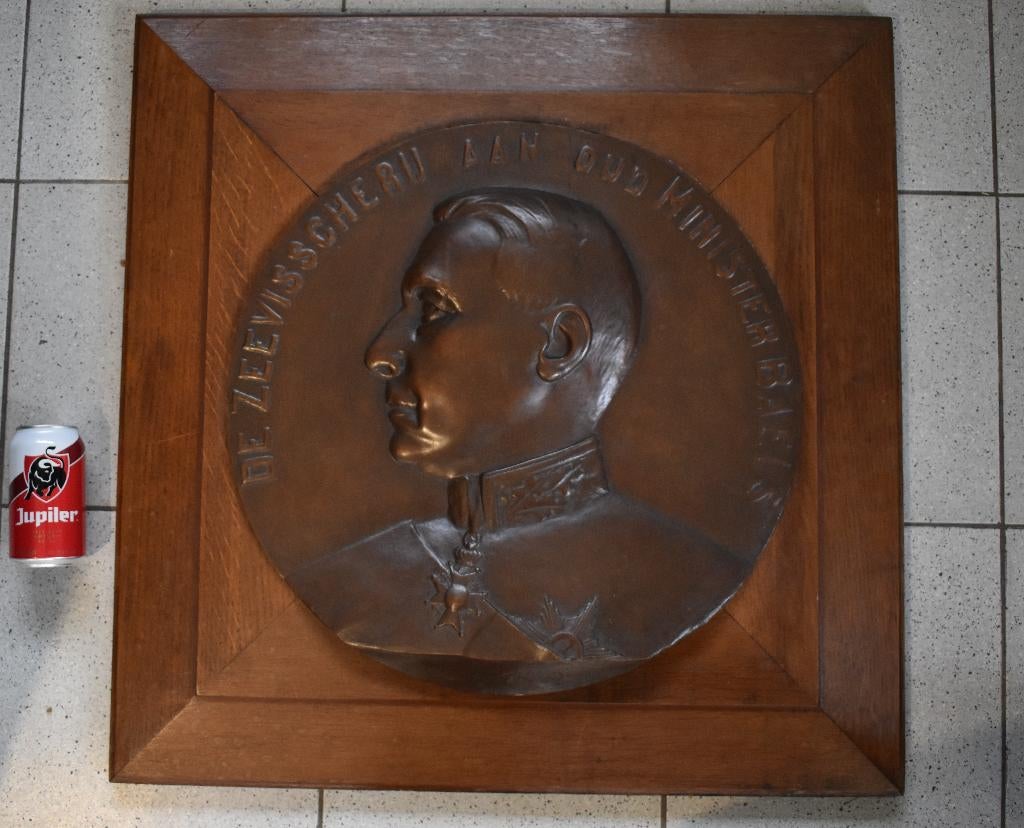 XXL Bronzen Medaillon Minister BAELS van visserij uit Belgie, Antiek en Kunst, Antiek | Koper en Brons, Brons, Ophalen of Verzenden