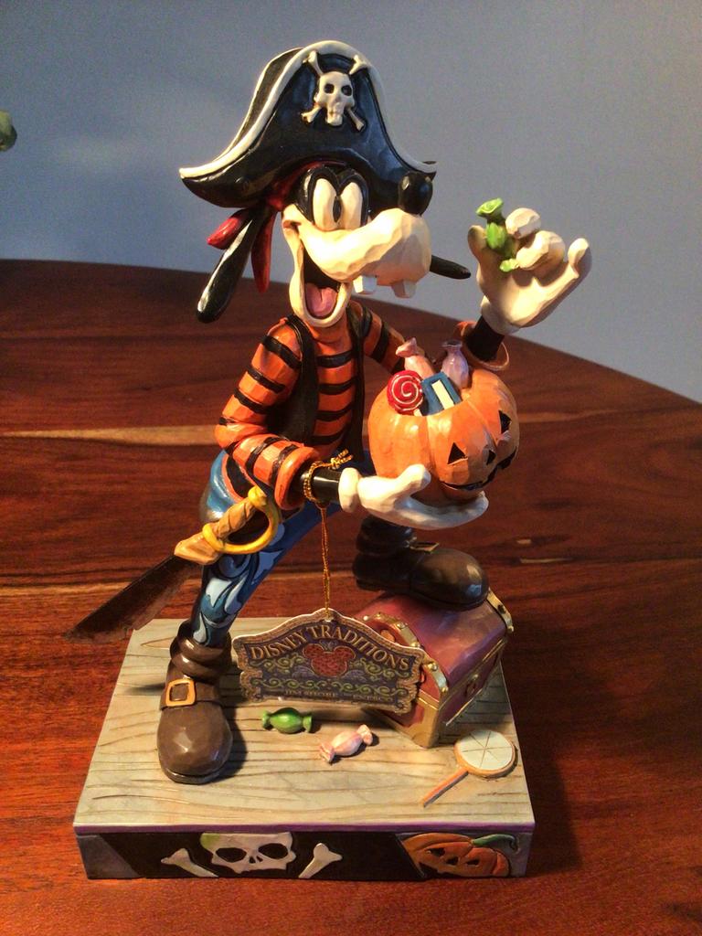 Goofy piraat,met schatkist!, Verzamelen, Disney, Ophalen of Verzenden, Goofy of Pluto, Zo goed als nieuw, Beeldje of Figuurtje