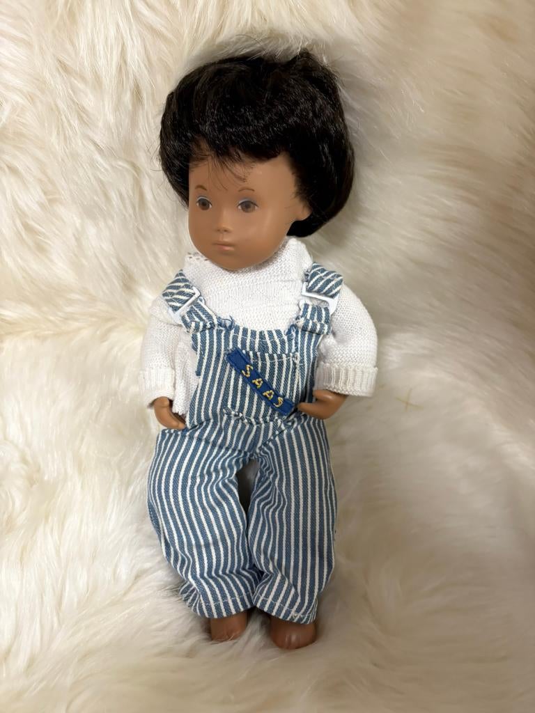 Sasha baby met donker haar, Verzamelen, Poppen, Ophalen of Verzenden, Gebruikt, Pop