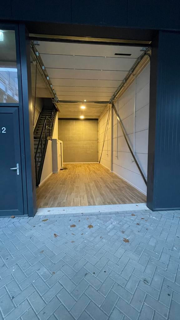 Bedrijfsruimte te huur in Apeldoorn, Zakelijke goederen, Bedrijfs Onroerend goed, 100 m², Huur, Bedrijfsruimte