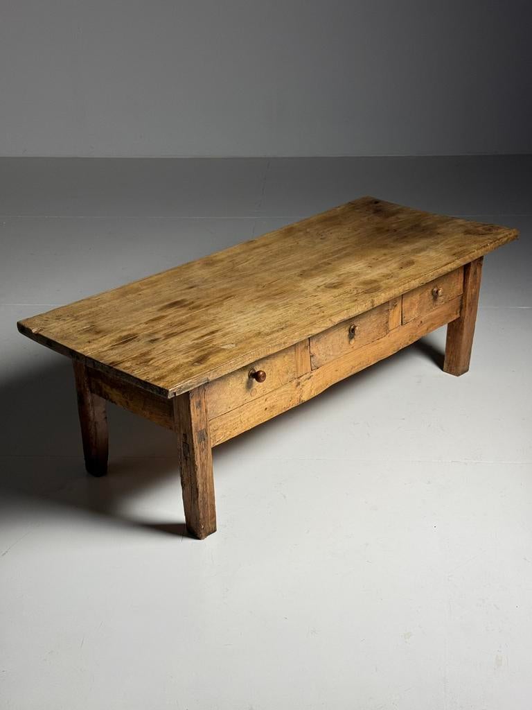 Spaanse Salontafel antiek 18e eeuw, Antiek en Kunst, Ophalen