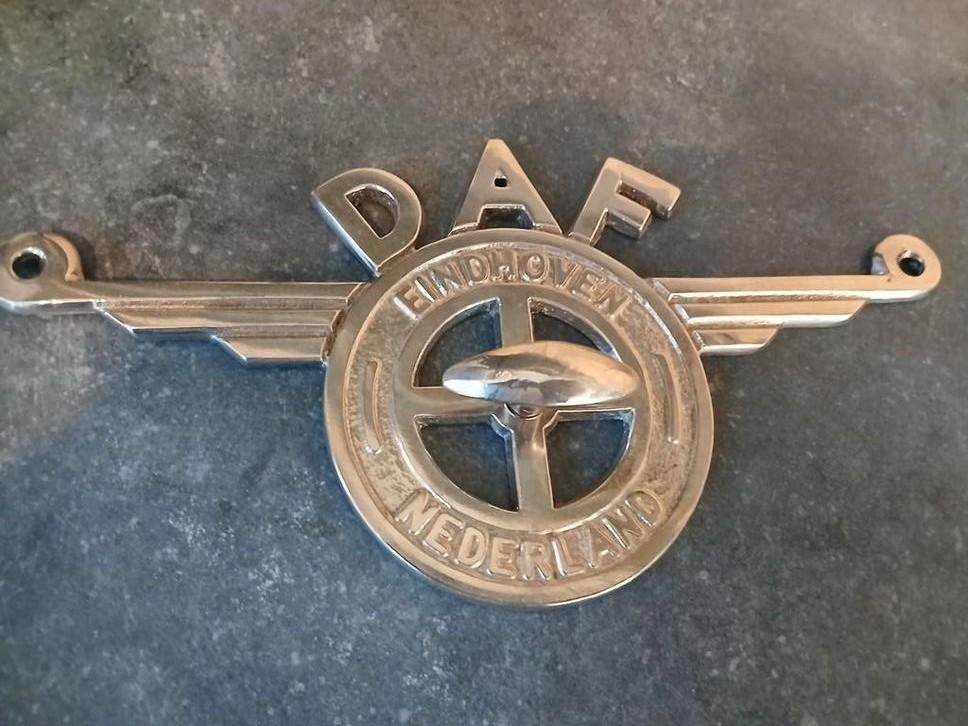 Oud chromen DAF embleem, Auto-onderdelen, Vrachtwagen-onderdelen, Ophalen of Verzenden, DAF