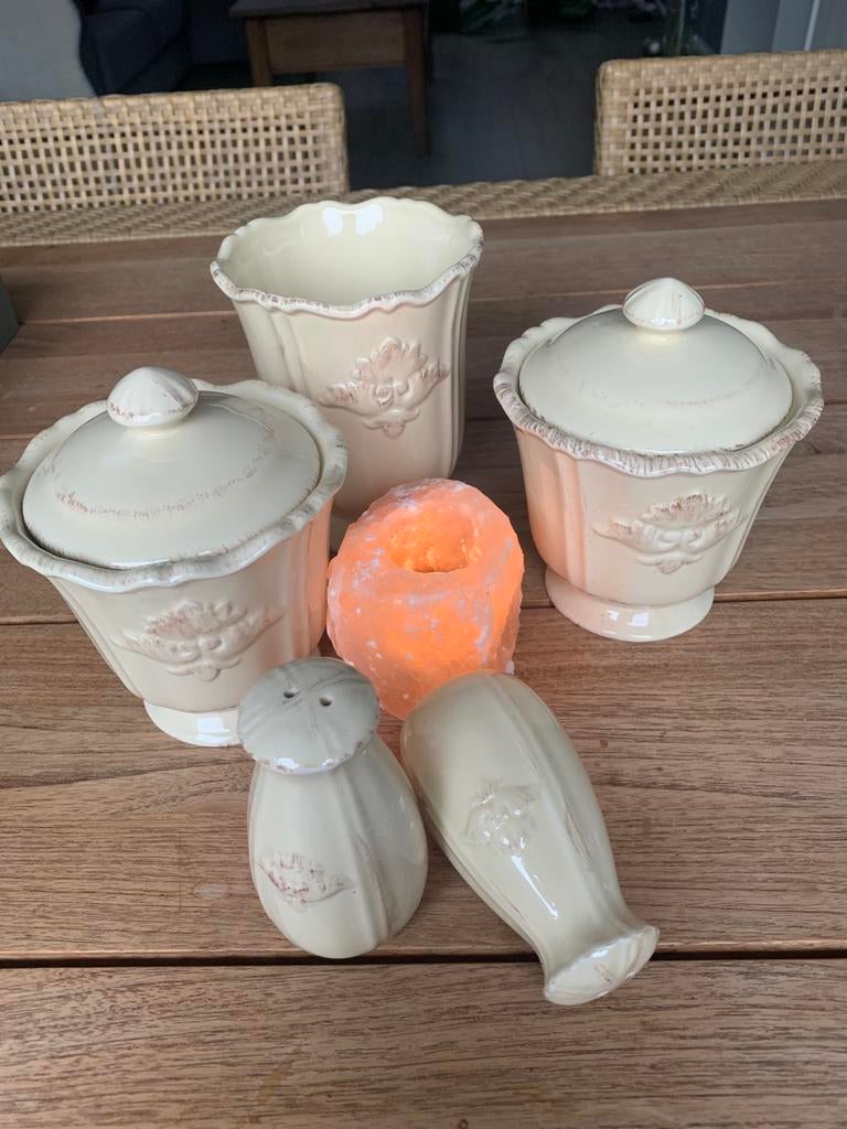 Sfeervol keuken servies beige. Nieuw!, Huis en Inrichting, Keuken | Servies, Keramiek, Overige typen, Nieuw, Ophalen of Verzenden