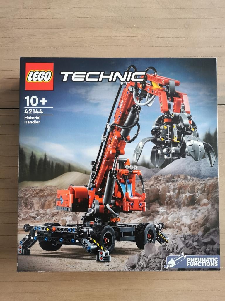 Lego Technic 42144 Material Handler - Nieuw!, Ophalen of Verzenden, Nieuw, Complete set, Lego