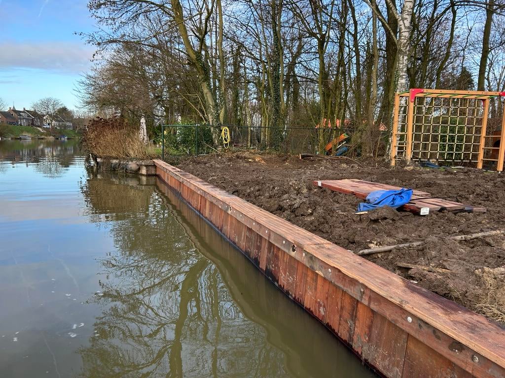 Damwand Beschoeiing waterwerk, Ophalen, Zo goed als nieuw, Hout