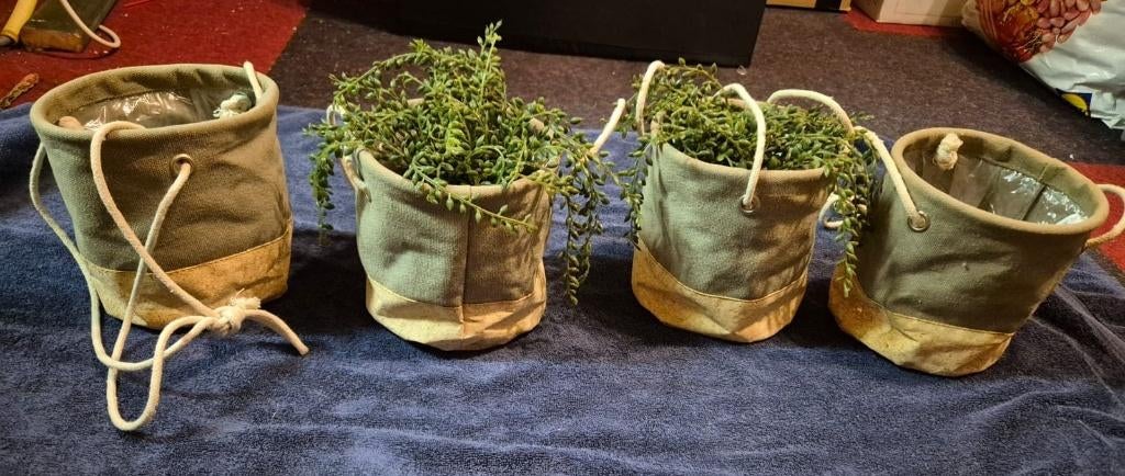 Plantenhanger (set van 4), Tuin en Terras, Bloempotten, Zo goed als nieuw, Overige materialen, Binnen, Balkon, Tuin, Minder dan 40 cm