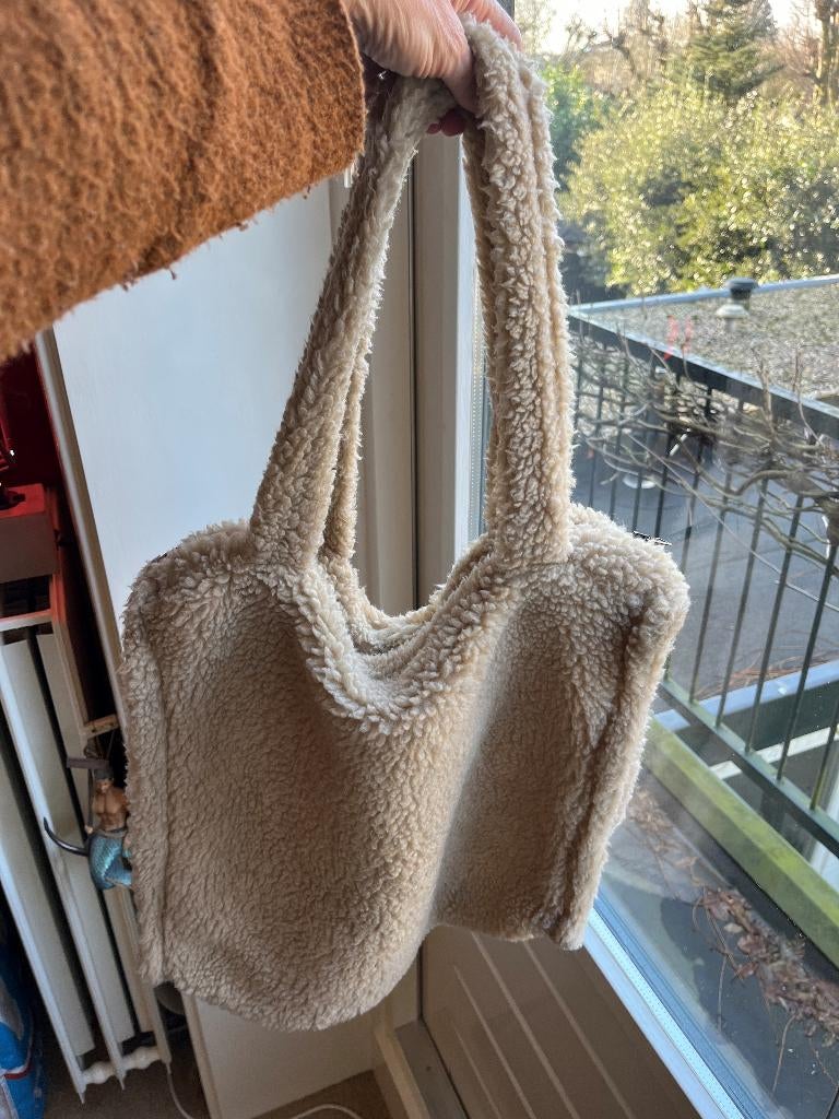 Schoudertas van teddystof, Ophalen of Verzenden, Schoudertasje