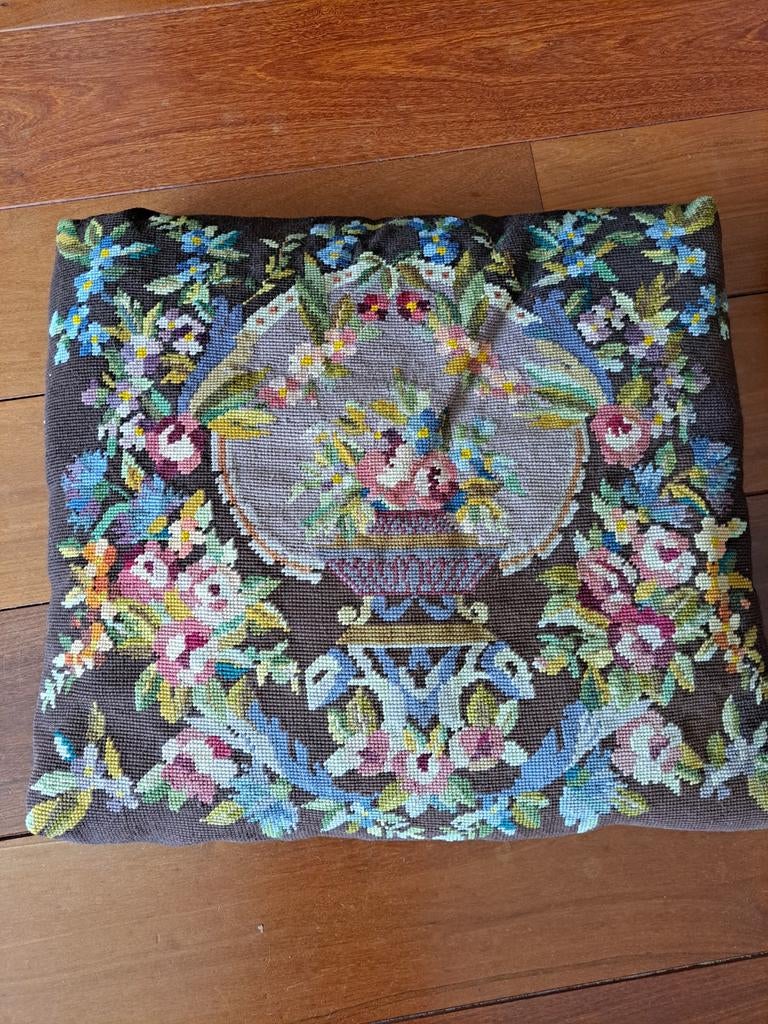 Geborduurde sierkussens (2 stuks), Ophalen of Verzenden, Gebruikt, Overige kleuren, Vierkant