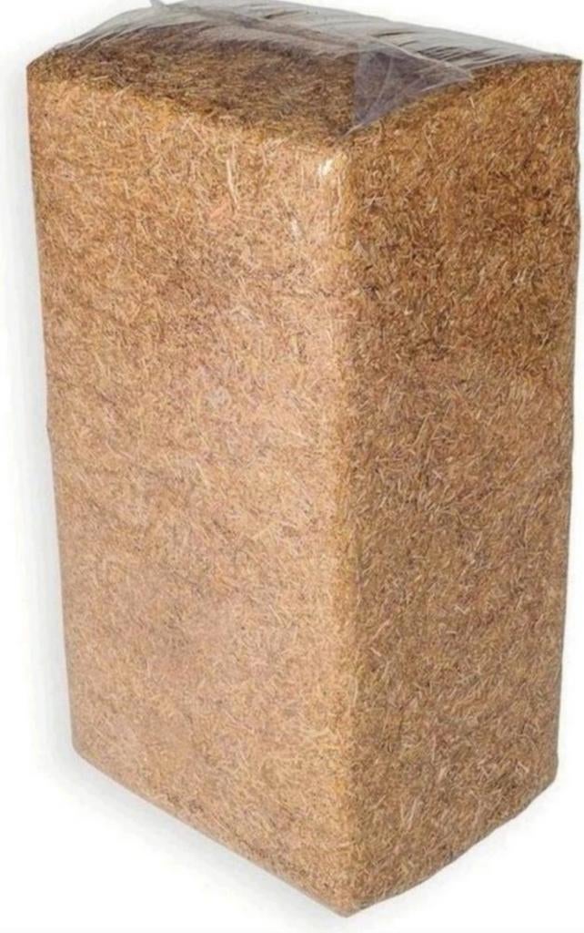 Gehakseld tarwe stro