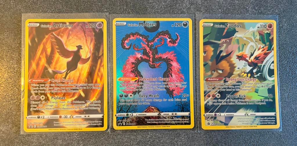 Galarian Articuno Moltres Zapdos Promo’s swsh282/283/284, Hobby en Vrije tijd, Verzamelkaartspellen | Pokémon, Ophalen of Verzenden