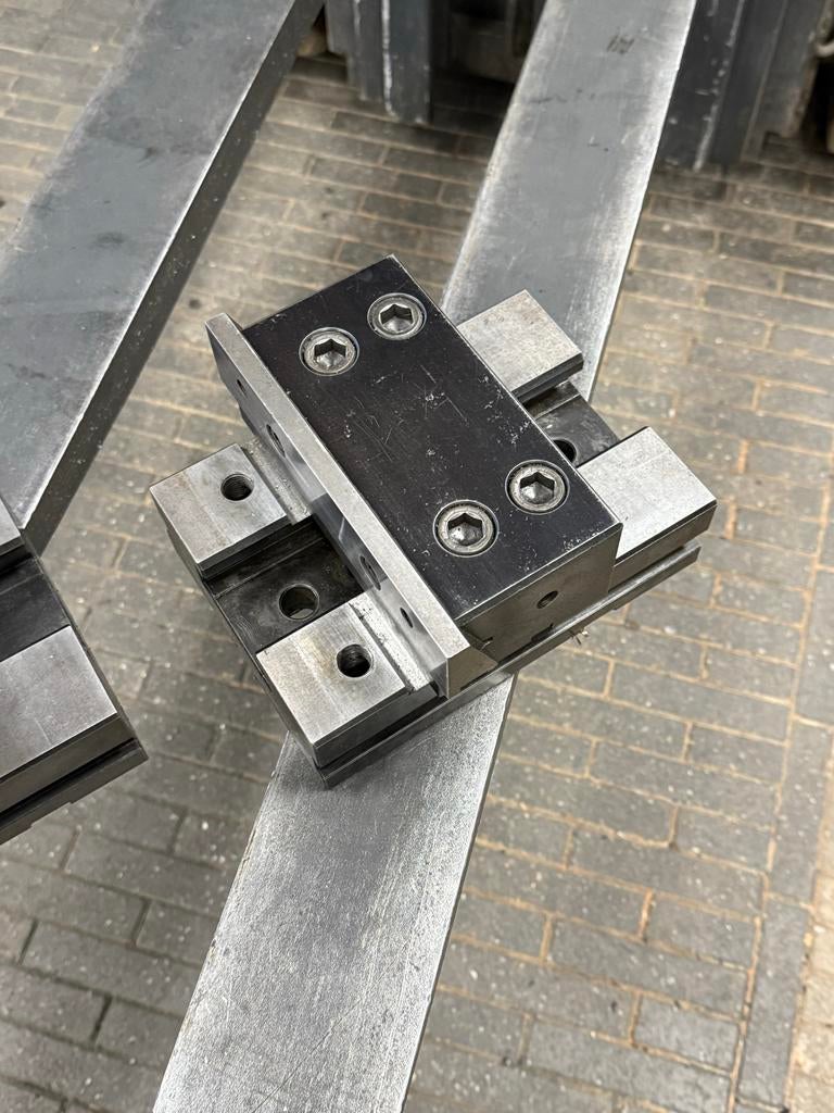 Freesklem / Machineklem - Bekbreedte 200mm, Ophalen, Onbekend, Dimatech, Onbekend