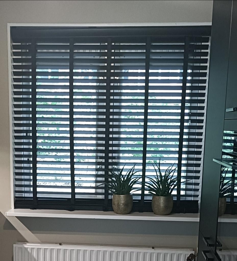 Jaloezie 140x175 cm zwart, Ophalen