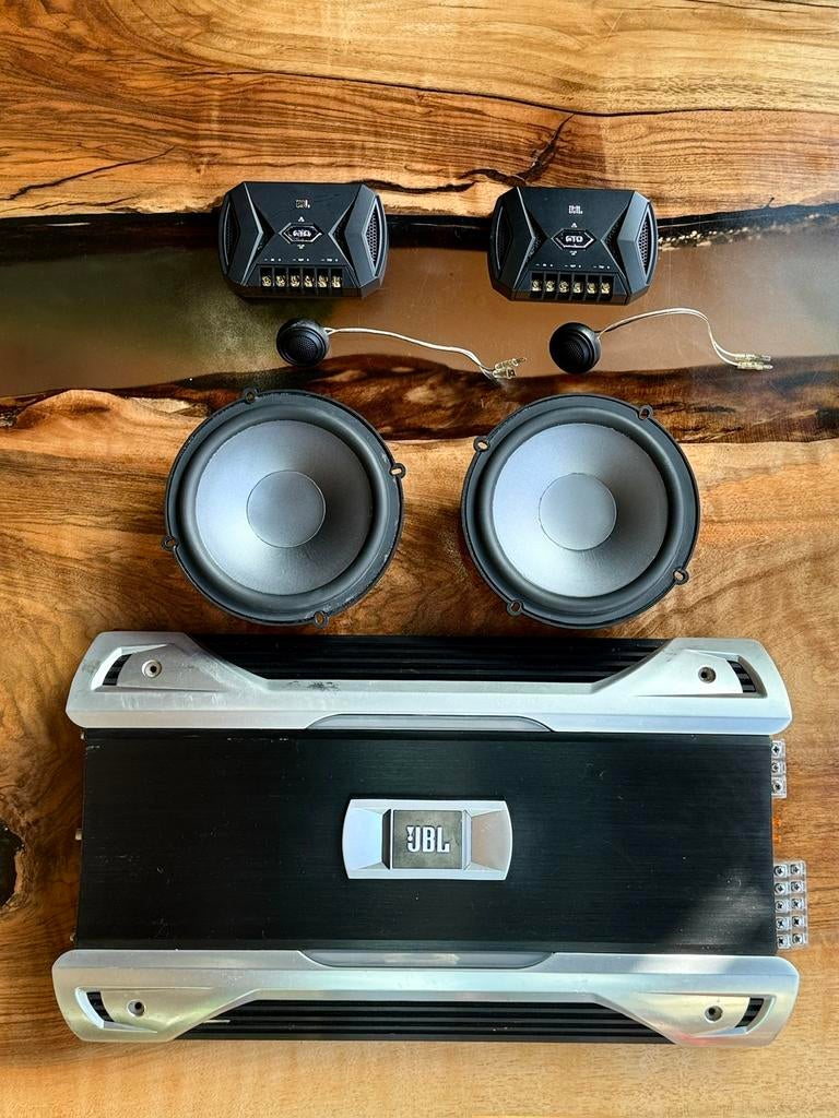 Complete JBL GTO auto audio set (versterker+speakers), Auto diversen, Ophalen of Verzenden, Gebruikt