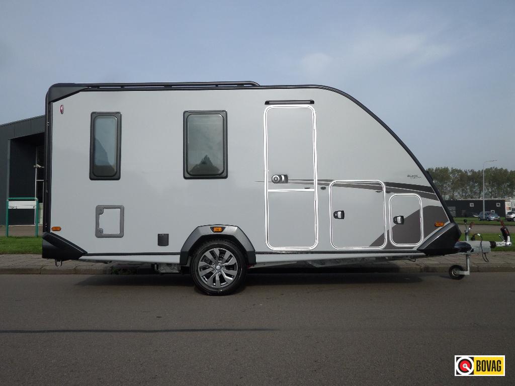 Knaus Sport & Fun Black Edition 480 QL mover, airco,, Bedrijf, Tot en met 3, Schokbreker, 4 tot 5 meter