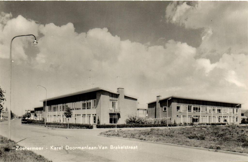 Zoetermeer - Karel Doormanlaan-Van Brakelstraat - ongelopen, Verzamelen, Ansichtkaarten | Nederland, Verzenden, Voor 1920, Ongelopen
