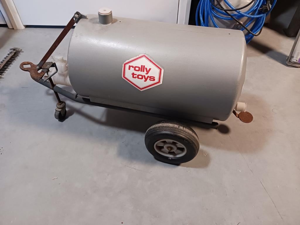 Watertwagen-gierwagen traptractor. Rolly toys, Ophalen of Verzenden, Gebruikt