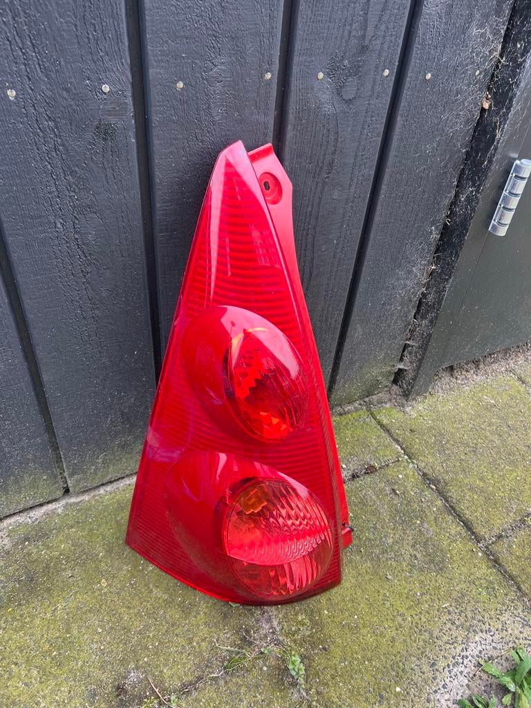 Achterlicht Peugeot 107 links, Auto-onderdelen, Verlichting, Ophalen of Verzenden, Gebruikt, Peugeot