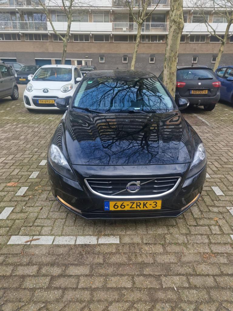 Volvo V40 1.6 D2 115PK 2013 Zwart, Auto's, Voorwielaandrijving, 28 km/l, 4 cilinders, 1257 kg