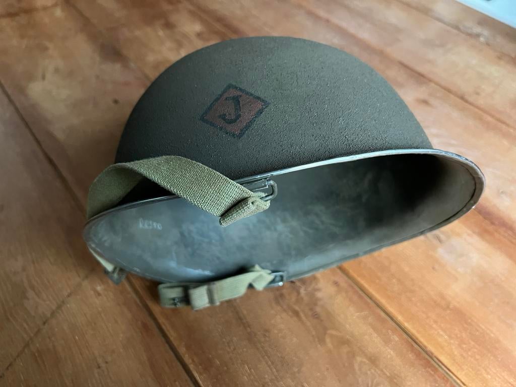 Ww2 us m1 schleuter 505th pir 82nd airborne, Ophalen of Verzenden, Amerika, Helm of Baret
