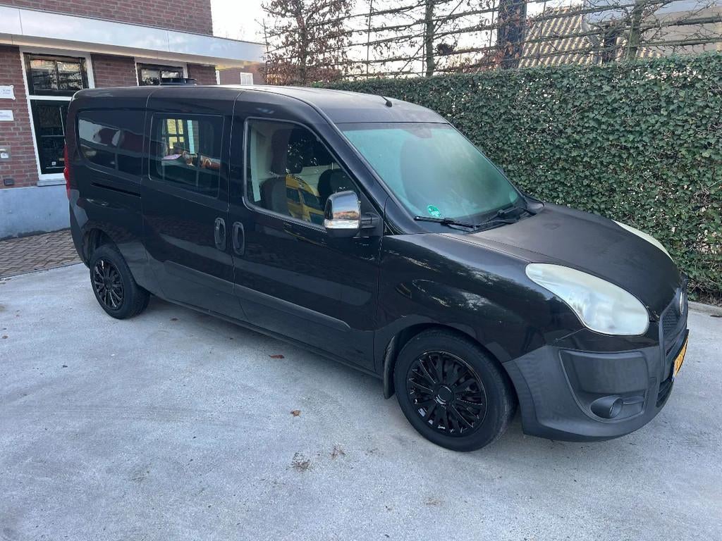 Fiat Doblò maxi 1.6 Klima PDC AHK Etc.Etc. MOTORSCHADE !, Overige carrosserieën, Zwart, 1598 cc, Fiat