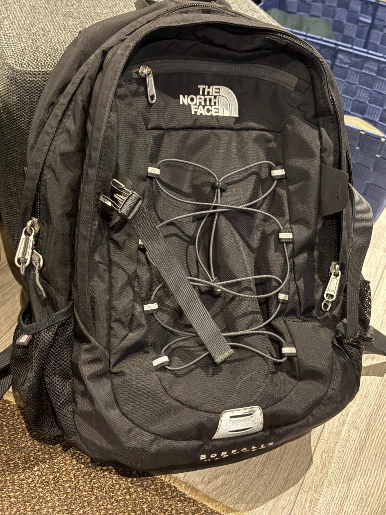 North face rugtas, Sieraden, Tassen en Uiterlijk, Tassen | Rugtassen, 25 tot 40 cm, Zo goed als nieuw, 30 tot 45 cm, Ophalen