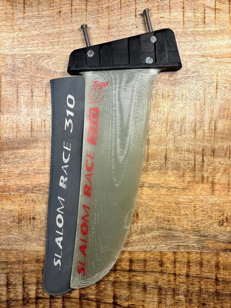 Tiga Slalom Race 310 vin, Ophalen of Verzenden, Gebruikt, Overige typen, Met draagtas