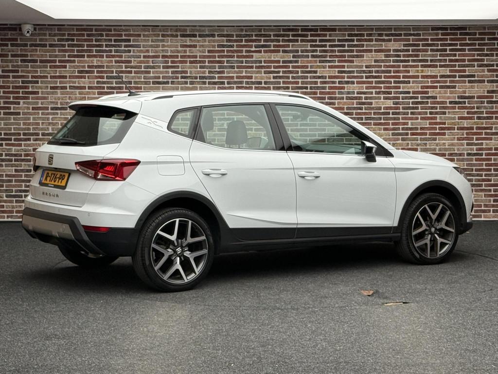 SEAT Arona 1.0 TSI FR Achteruitrijcamera | Cruise | Full Lin, Stof, Gebruikt, 116 pk, 600 kg