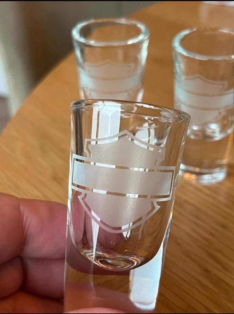 Harley Davidson shotglazen set 3 stuks motor chopper biker, Verzamelen, Glas en Borrelglaasjes, Ophalen of Verzenden, Nieuw, Borrel- of Shotglas