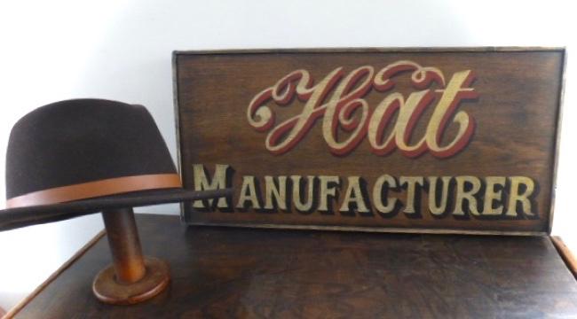 Handgeschilderd vintage Engels reclame bord / hoeden maker, Reclamebord, Zo goed als nieuw, DeKameraadschap, Dj.kammeraat@telfort.nl