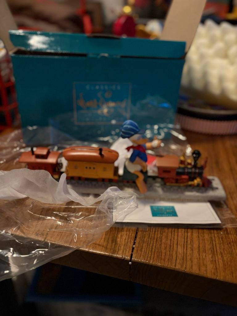Disney Classics Collection Donald Duck Trein Beeldje, Ophalen, Donald Duck, Nieuw, Beeldje of Figuurtje