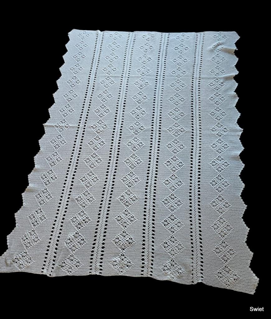 Gehaakte sprei 195x140 we hebben er 3 stuks van, Huis en Inrichting, Ophalen of Verzenden, Tweepersoons, Wit, Overige typen