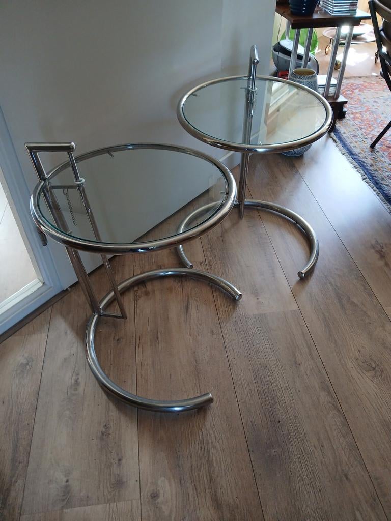 2 eileen gray bijzettafels, Ophalen of Verzenden, Rond, Minder dan 55 cm, 45 tot 60 cm