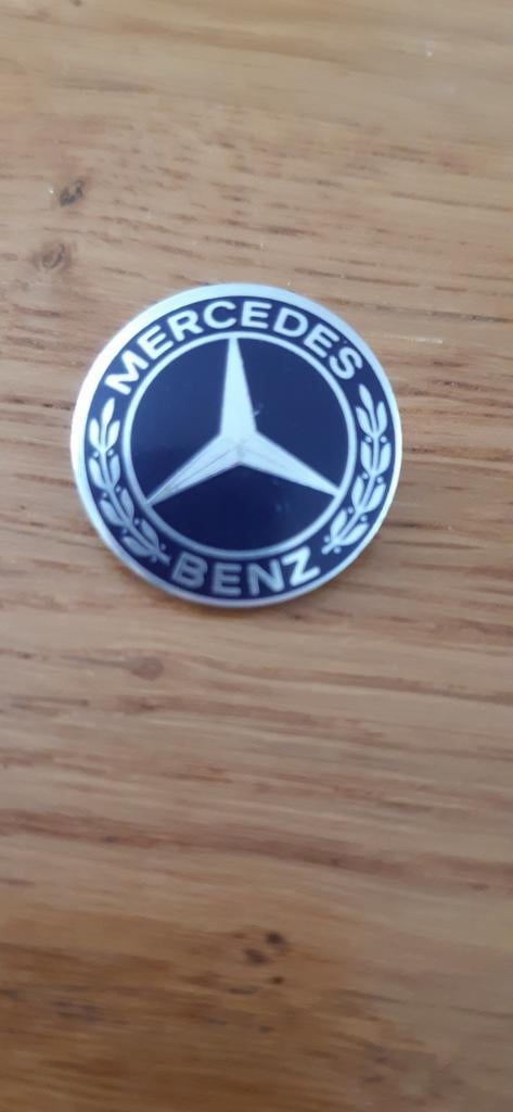 Mercedes benz speld, Ophalen of Verzenden, Zo goed als nieuw, Speldje of Pin