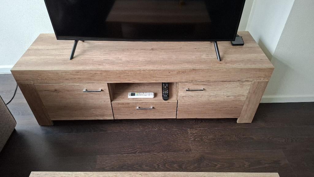 Tv kast, Huis en Inrichting, Kasten | Televisiemeubels, Ophalen, 150 tot 200 cm, Zo goed als nieuw, Minder dan 100 cm