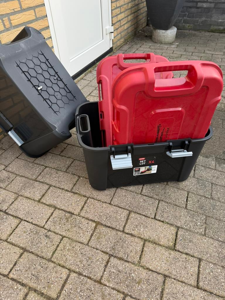 2 opbergboxen a 60 liter samen 20,-, Ophalen, 50 tot 75 cm, Minder dan 40 cm, 35 tot 50 cm