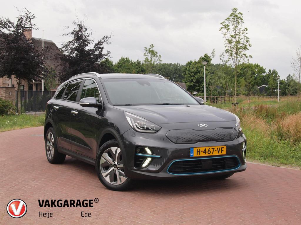 Kia e-Niro ExecutiveLine 64 kWh | Camera | Apple Carplay | C, Gebruikt, 1712 kg, Adaptive Cruise Control, 64 kWh