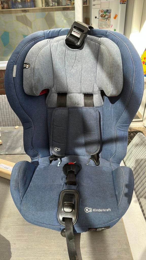 Autostoeltje met isofix, 15 t/m 36 kg, Zijbescherming, Zo goed als nieuw, Isofix