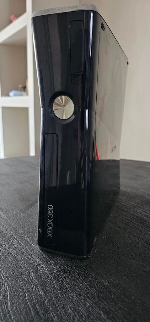 Xbox 360 console, Spelcomputers en Games, Spelcomputers | Xbox 360, Ophalen of Verzenden, Gebruikt, Zonder controller, 360 S