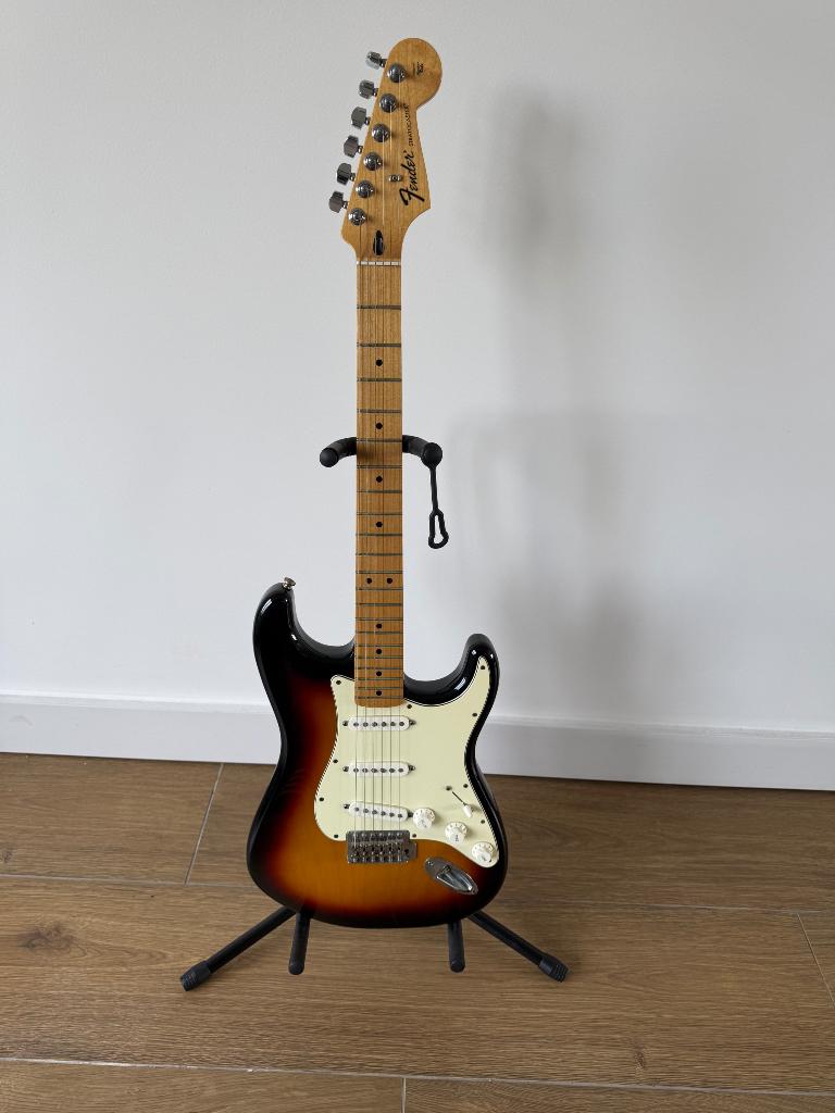 Fender Stratocaster Sunburst MIM, Ophalen, Zo goed als nieuw