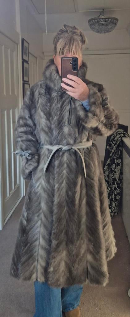 Bontjas nerts, Ophalen, Zo goed als nieuw, Bruin