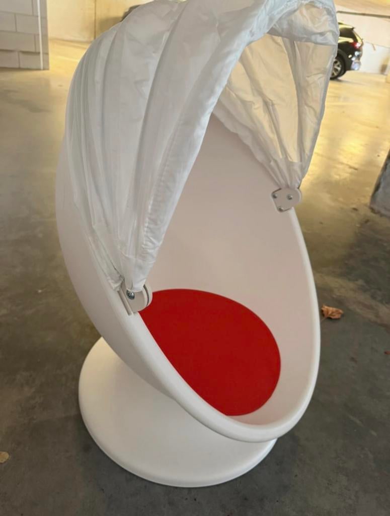Draaifauteuil IKEA kind, Ophalen, Zo goed als nieuw