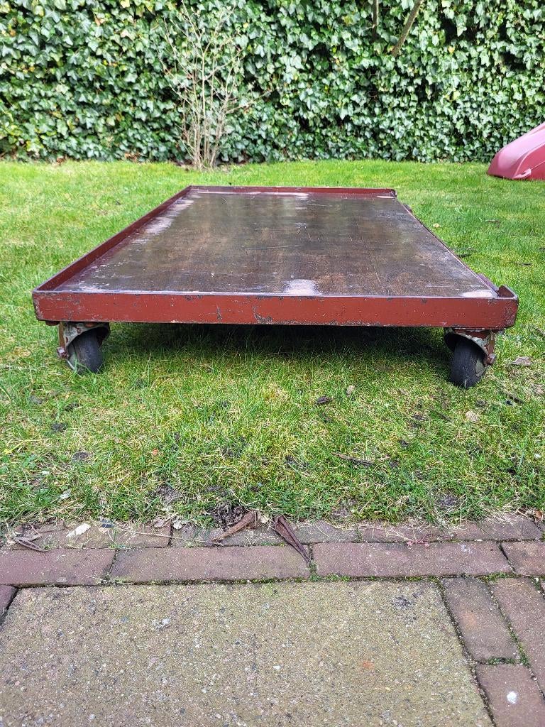 Industriele salon tafel( onderstel transportwagen), Ophalen, Gebruikt, 100 tot 150 cm, 50 tot 100 cm