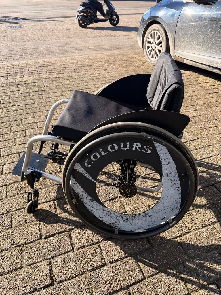 Colours Sport rolstoel, Diversen, Ophalen of Verzenden, Zo goed als nieuw, Handbewogen rolstoel