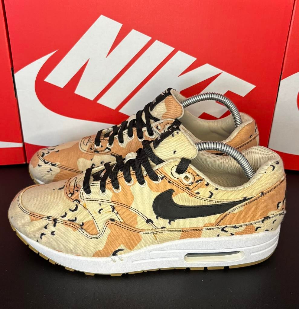 Nike Air Max 1 Desert Camo mt. 42,5, Ophalen of Verzenden, Zo goed als nieuw, Overige kleuren, Sneakers of Gympen