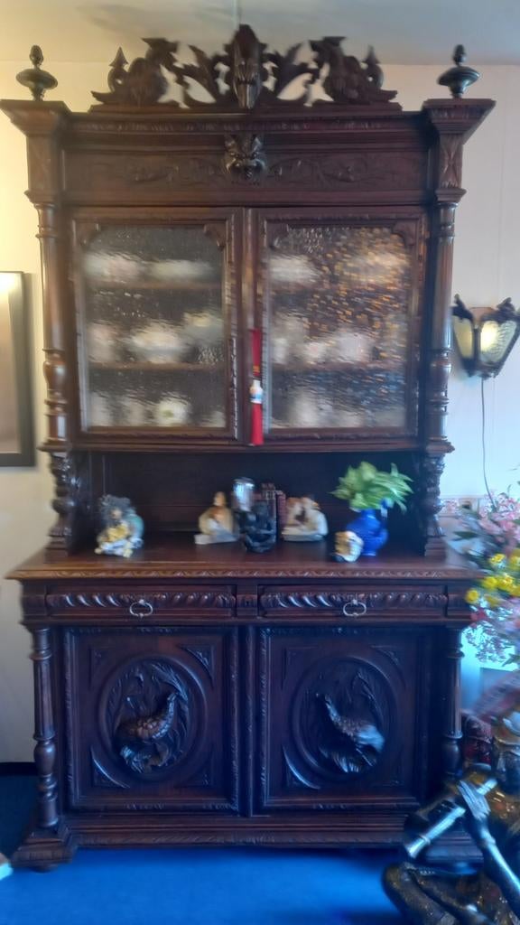 Prachtige handgesneden Chinese kast in goede staat, Ophalen