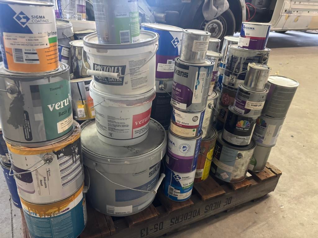 Verfblikken half tot vol professioneel schilder kwaliteit, Ophalen, Zo goed als nieuw